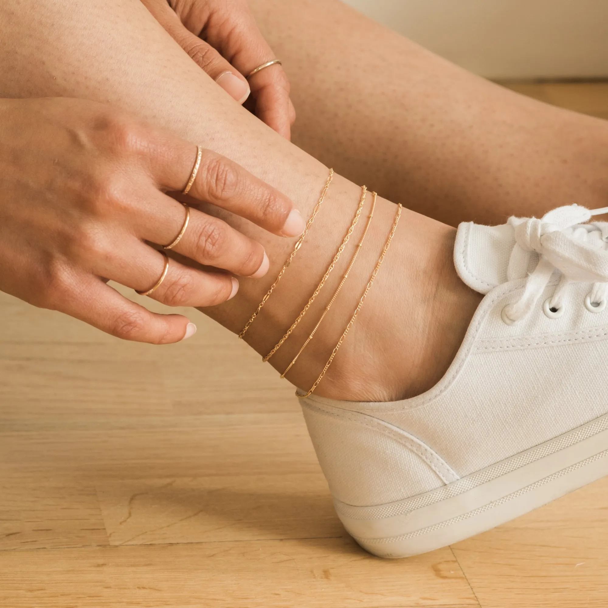 Thin Figaro Anklet