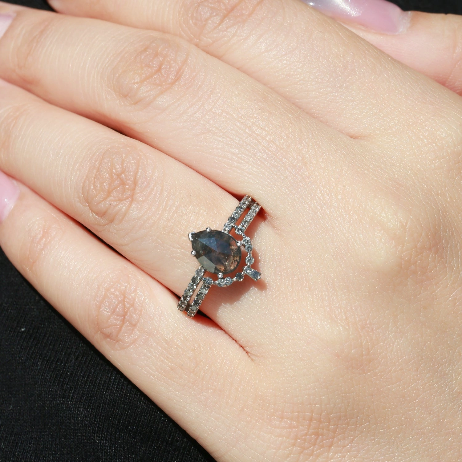 Flawless Glam Pear Cut Salt and Pepper Diamonds Unique Ring Sets 2pcs