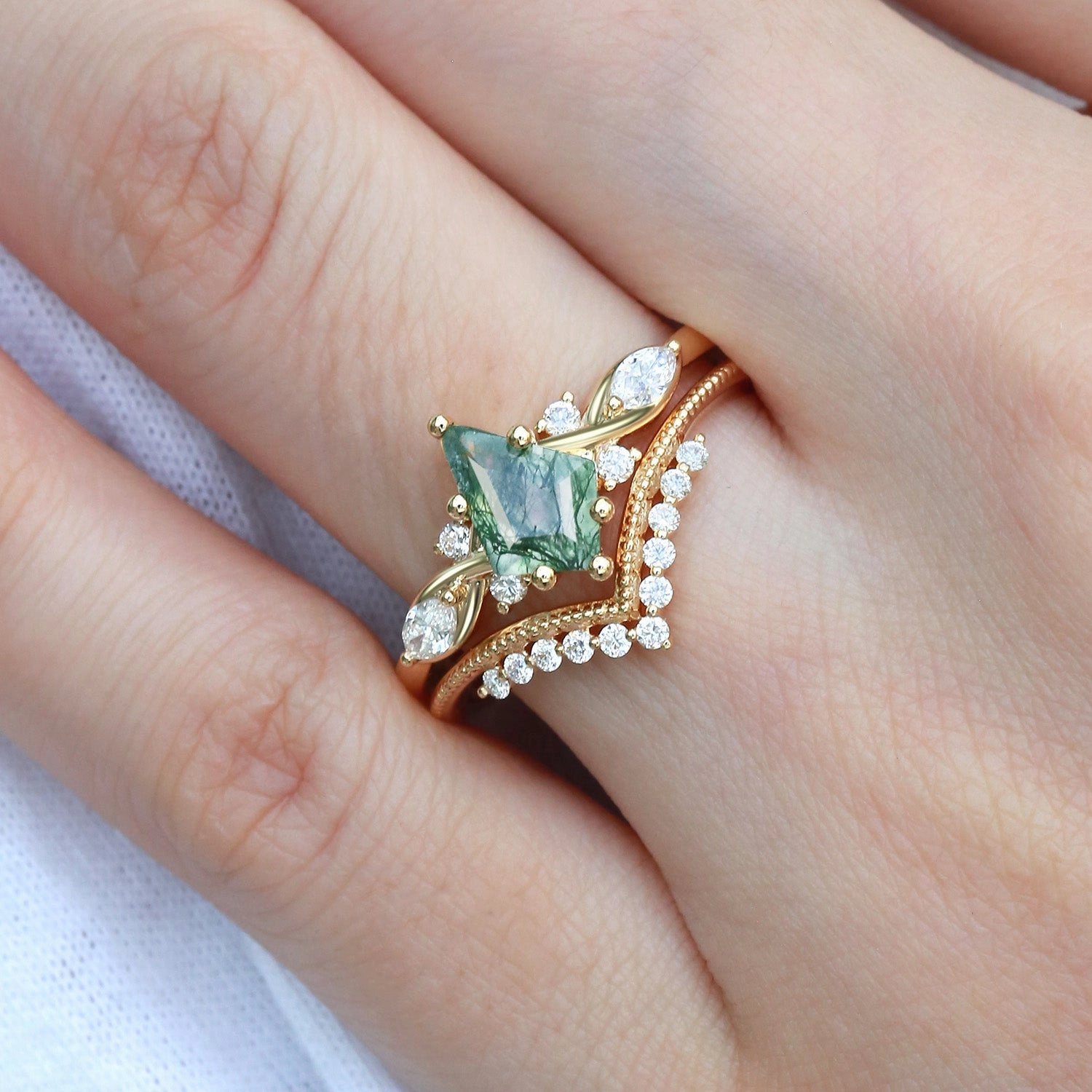 Unique Kite Moss Agate Infinity Engagement Ring Sets 2pcs Sleek Piece Timeless Charm