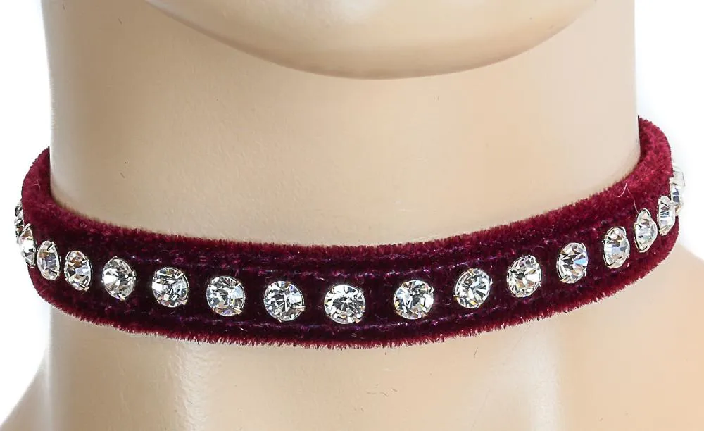 Velvet Choker With One Row Rhinestones