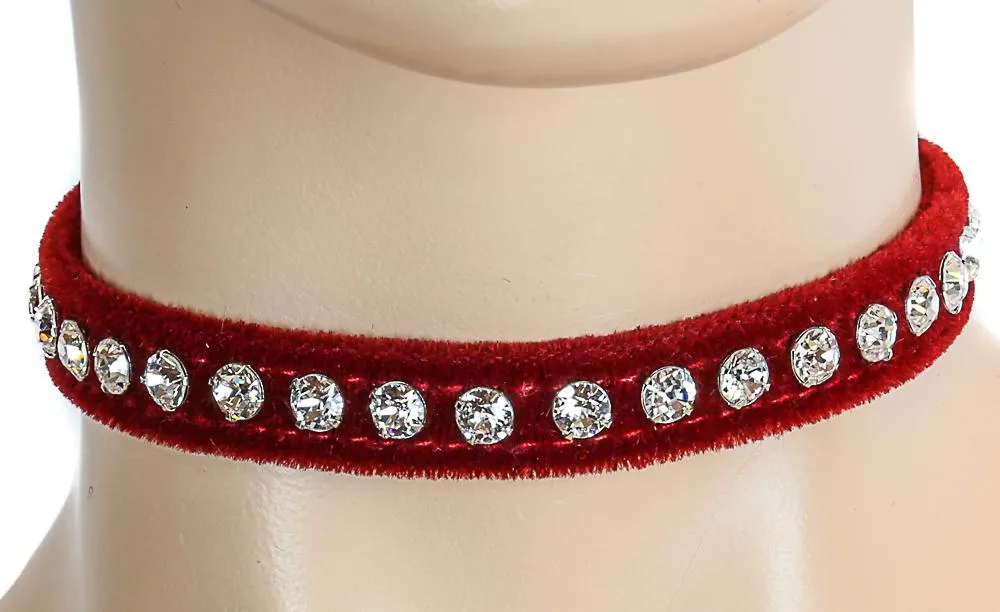 Velvet Choker With One Row Rhinestones