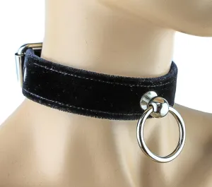 Velvet Choker With Ring Holder