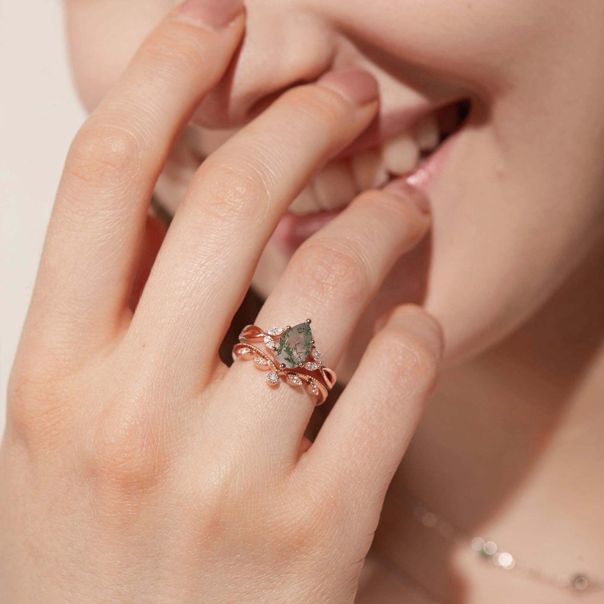 Layered Touch Inspired Feature Pear Shaped Moss Agate Bridal Ring Set 2pcs - Autumn