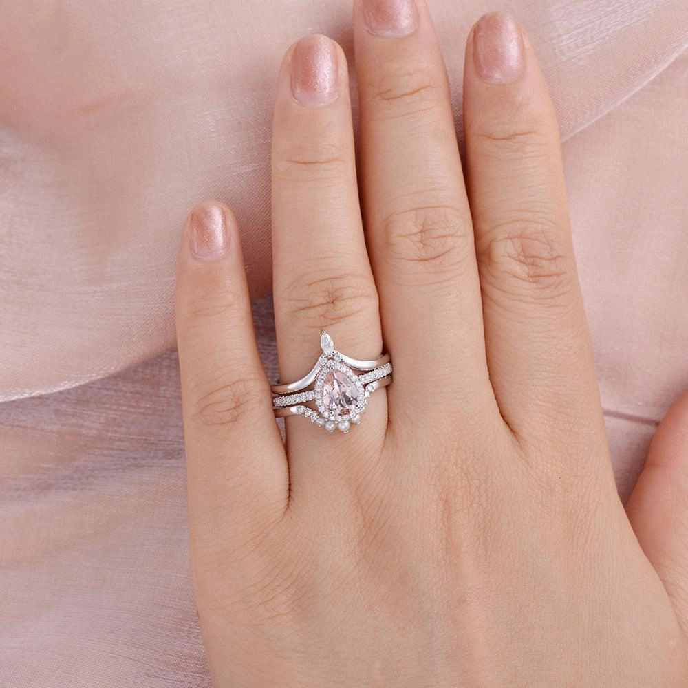 Special Accent Spring Mood Pear Shaped Morganite Pearl-fect White Gold Halo Ring Set 3pcs