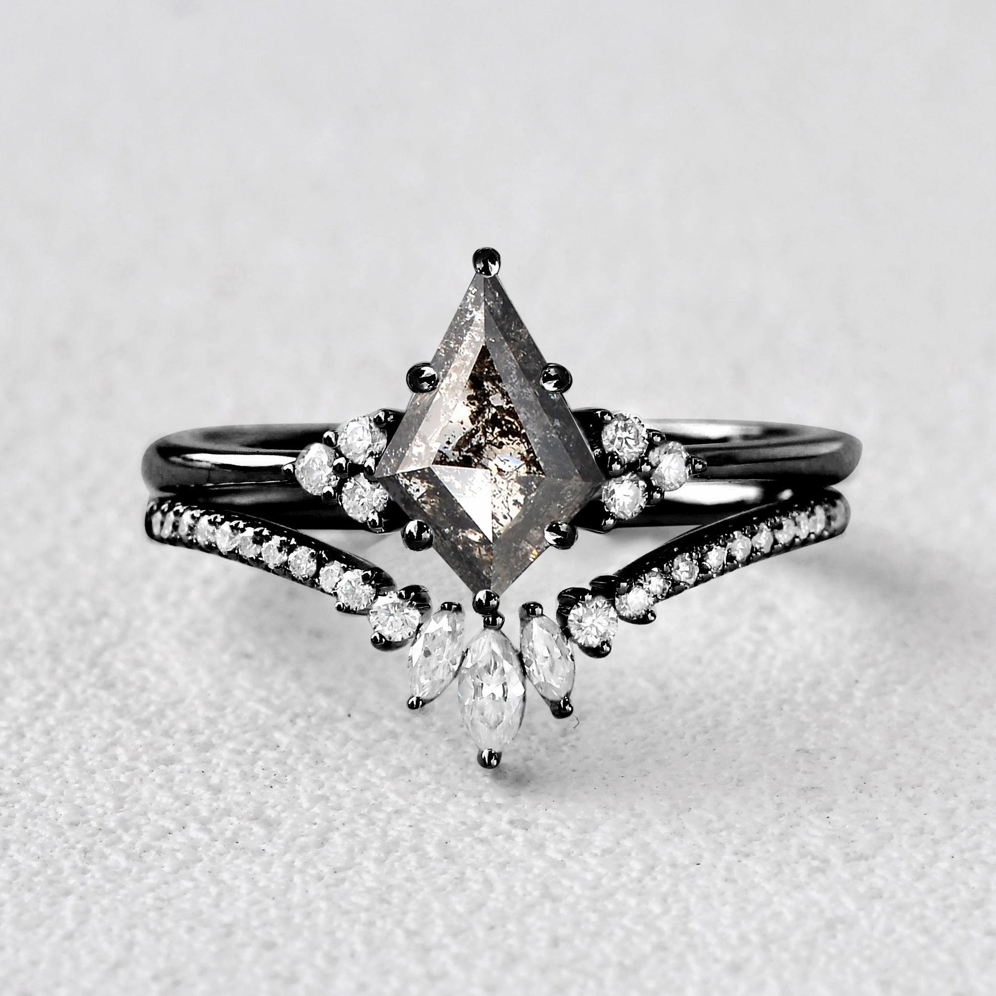 Black Gold Moss Agate Engagement Ring Set 2pcs - Lydia Flawless Detail