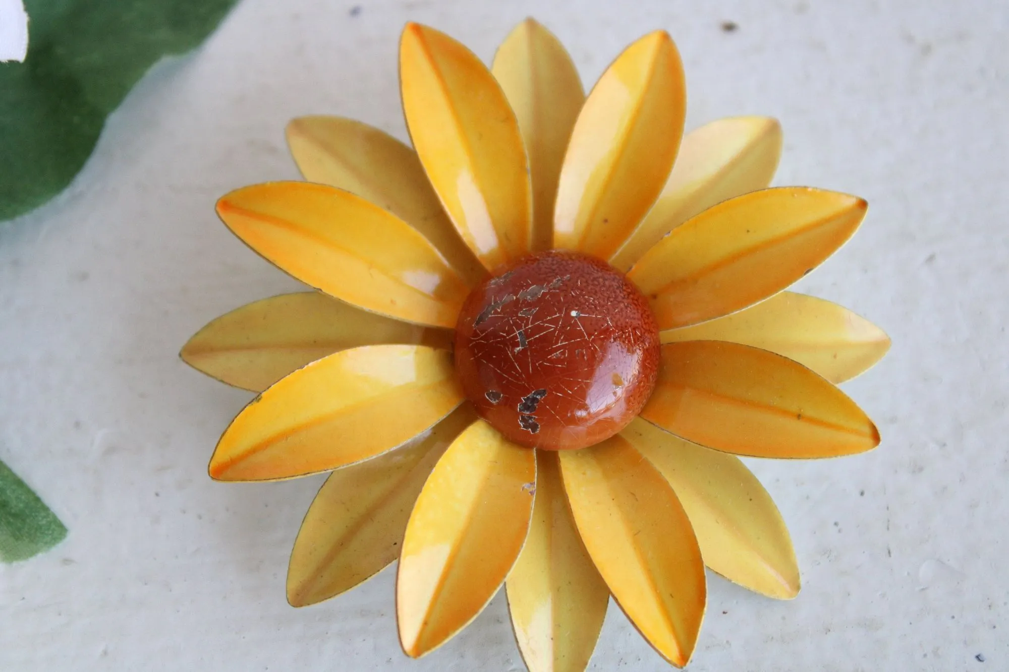 Vintage 1960s Sunflower Brooch in Yellow and Brown