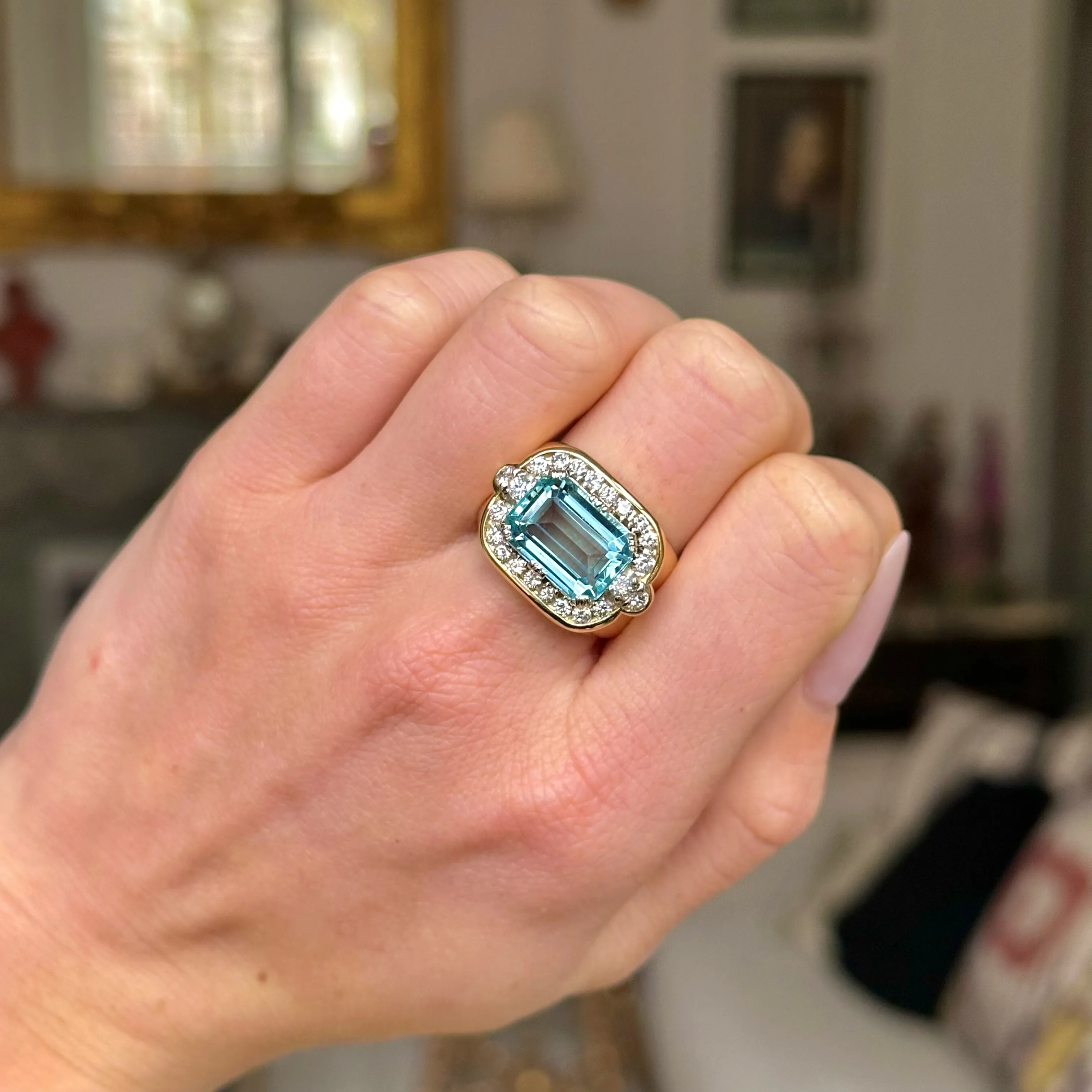 Vintage, 1980s aquamarine & diamond ring