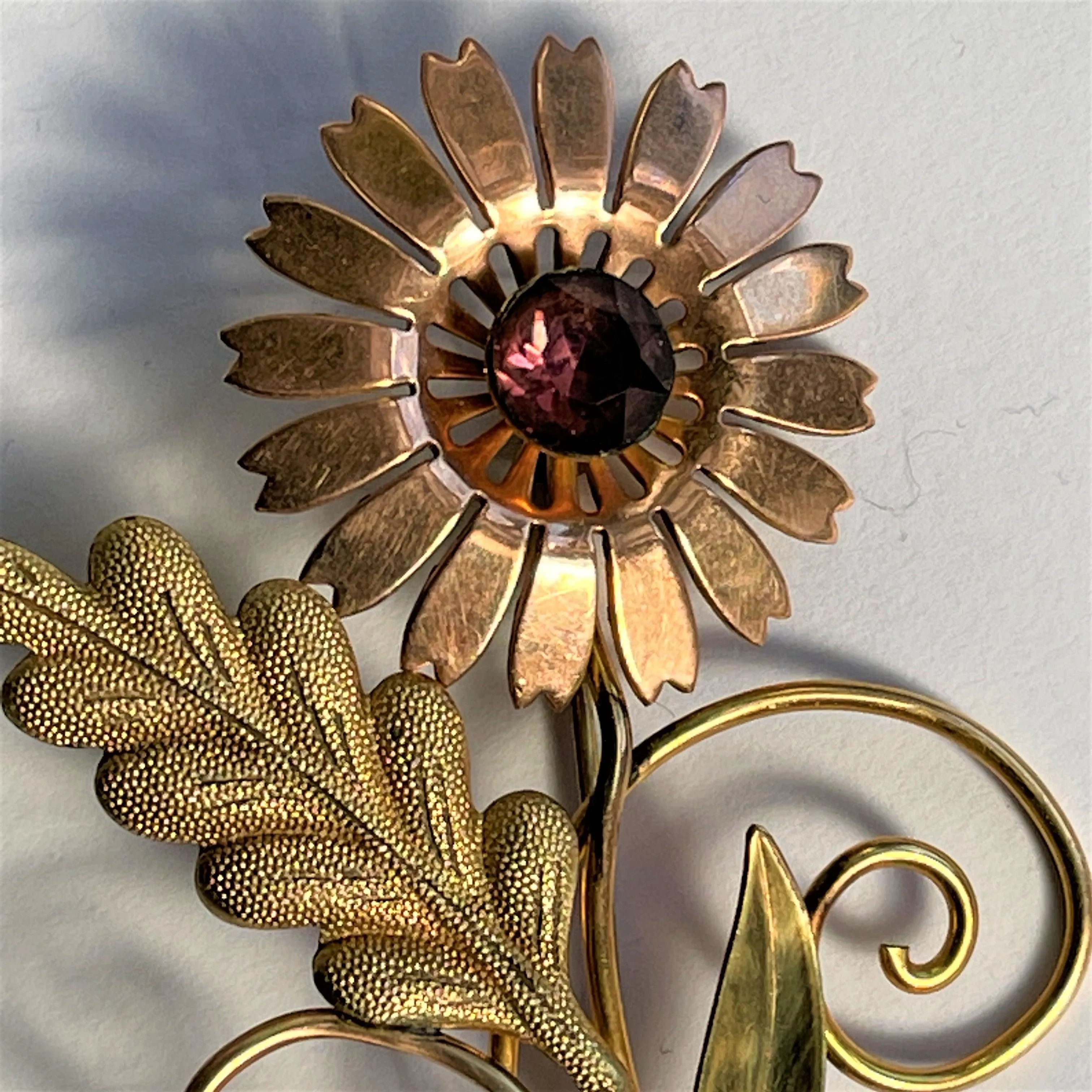 Vintage 50's Flower Head Brooch