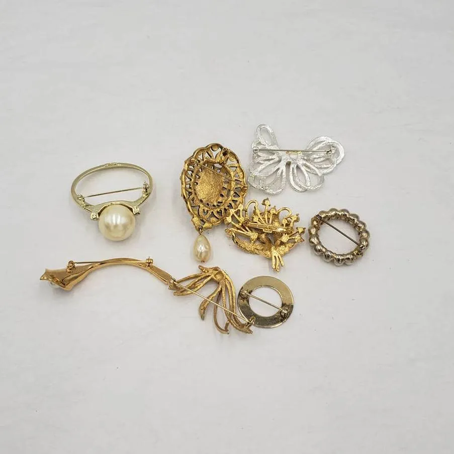 Vintage Brooch Lot Faux Pearl Pendant, AJC Ring, Leaf, Circle, Calla Lily Flower