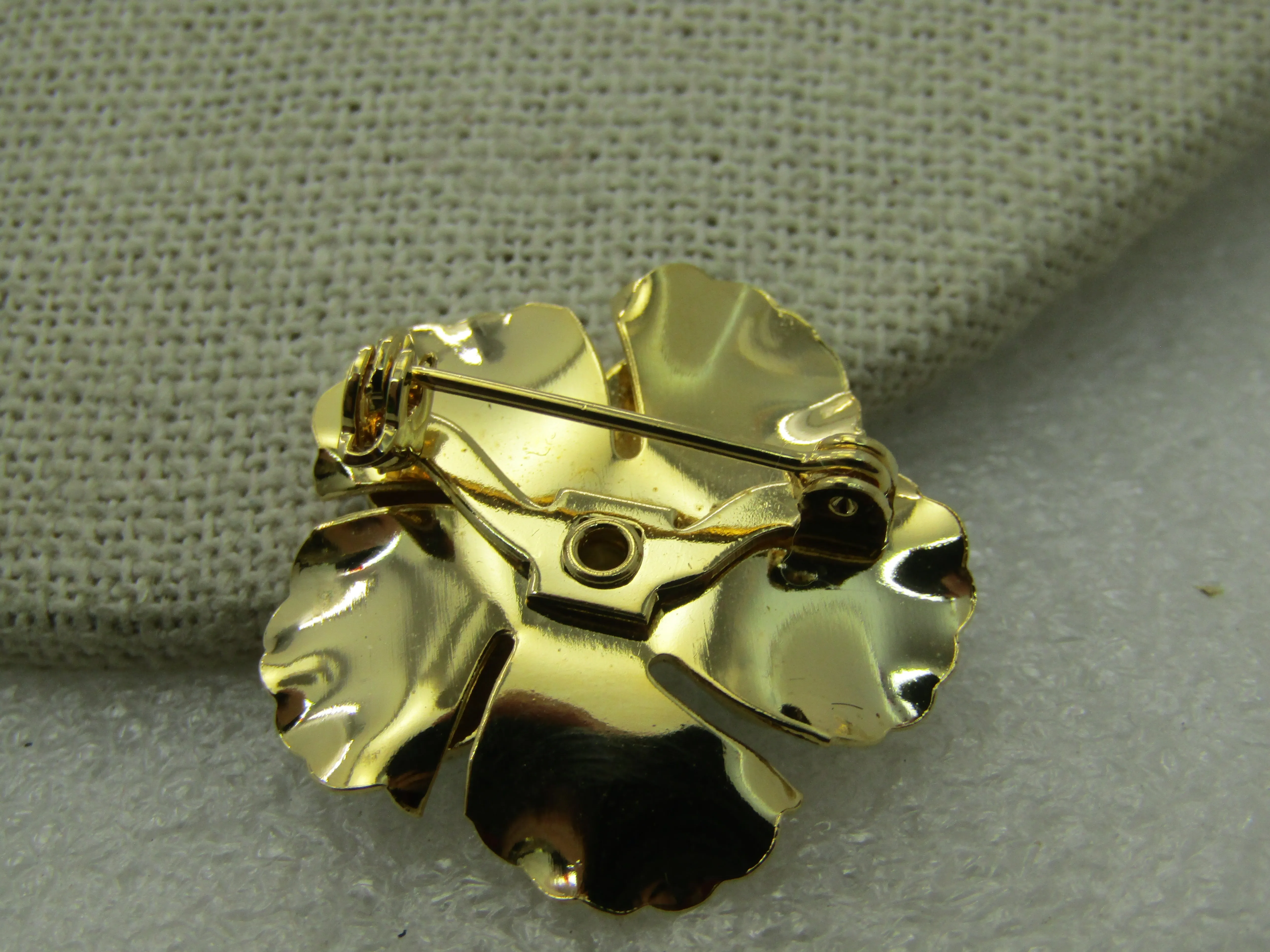 Vintage Enameled Four-Leaf Clover Brooch, Faux Pearl, 1-1/8", Gold tone
