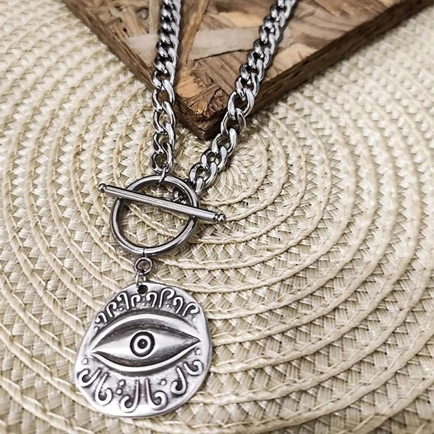 Vintage Eye Choker Necklace for Women Men Layered Clavicle Chain Personalized Streetwear Promise Necklaces