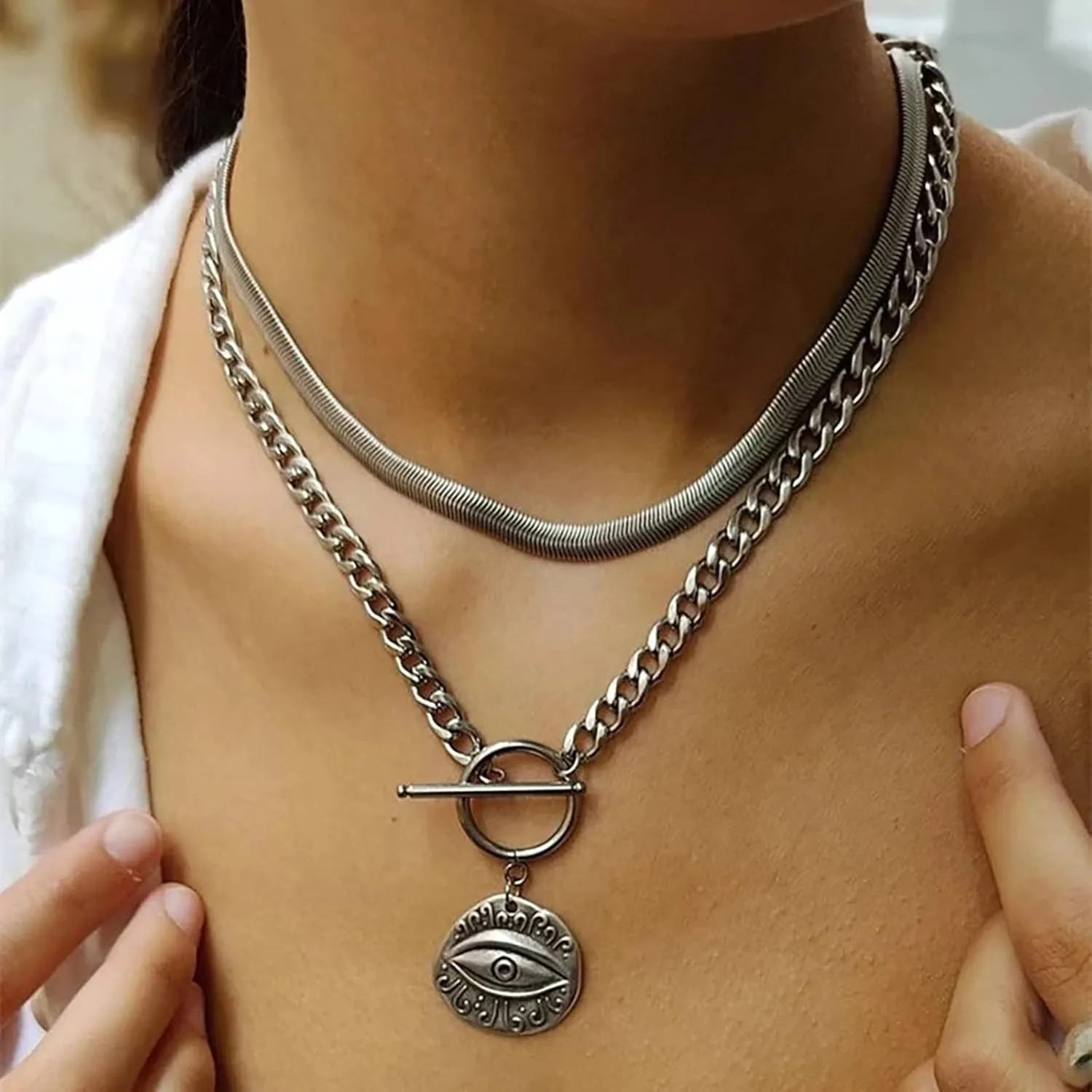 Vintage Eye Choker Necklace for Women Men Layered Clavicle Chain Personalized Streetwear Promise Necklaces