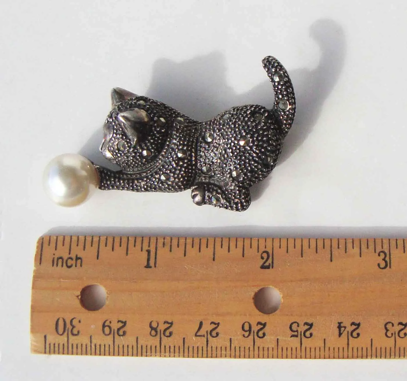 Vintage Sterling Silver Cat & Pearl Brooch Kitten Pin