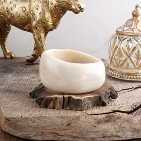 Meditation aid Warm Whisper ?C Chunky Resin Statement Bangle