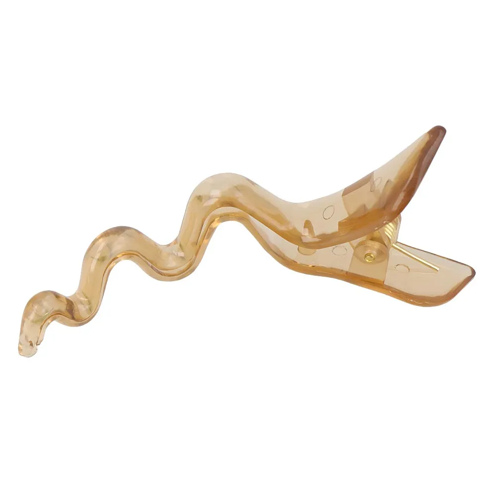 Wavy Clear Beak Hair Clip