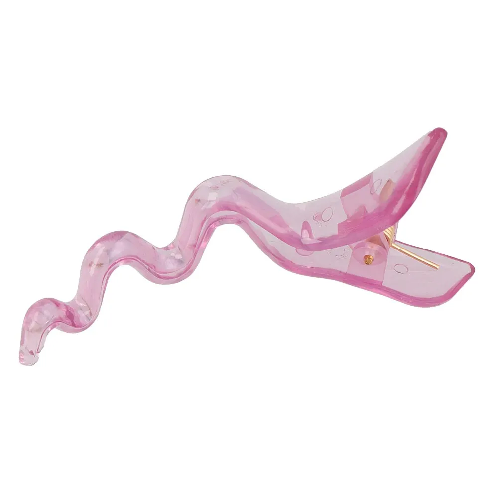 Wavy Clear Beak Hair Clip