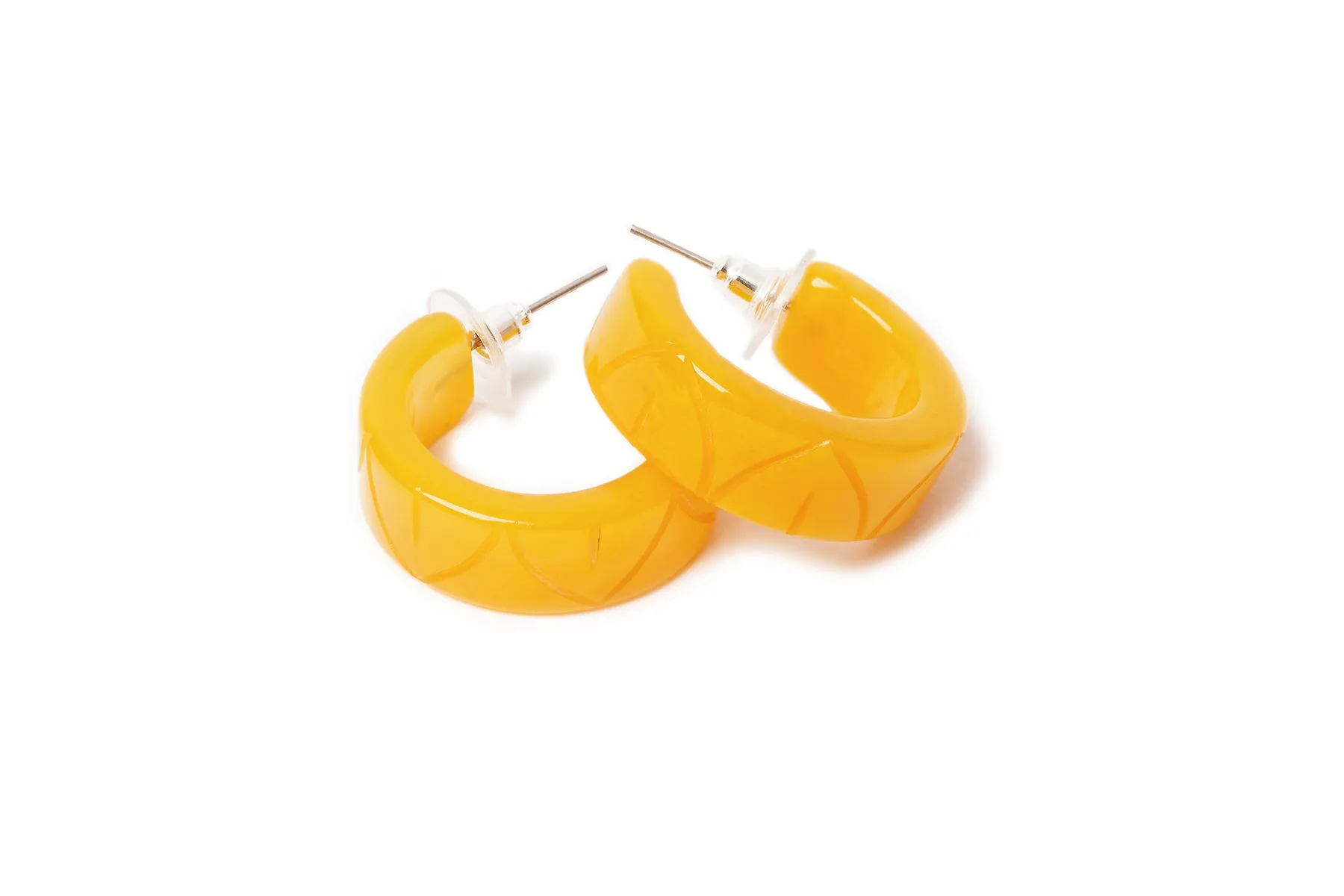 Wide Sand Fakelite Duchess Bangle